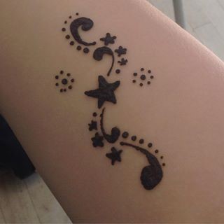 Henna Star Spray Tattoo