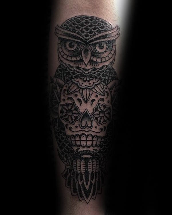 Owl traditional tattoo style