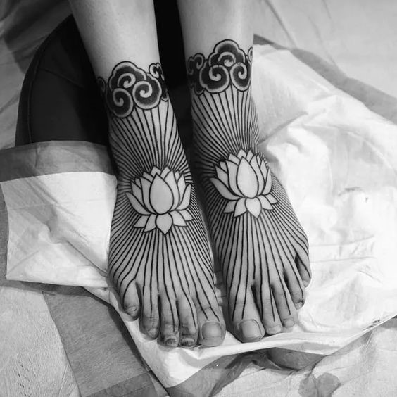 Unique Feet Henna Tattoo Design